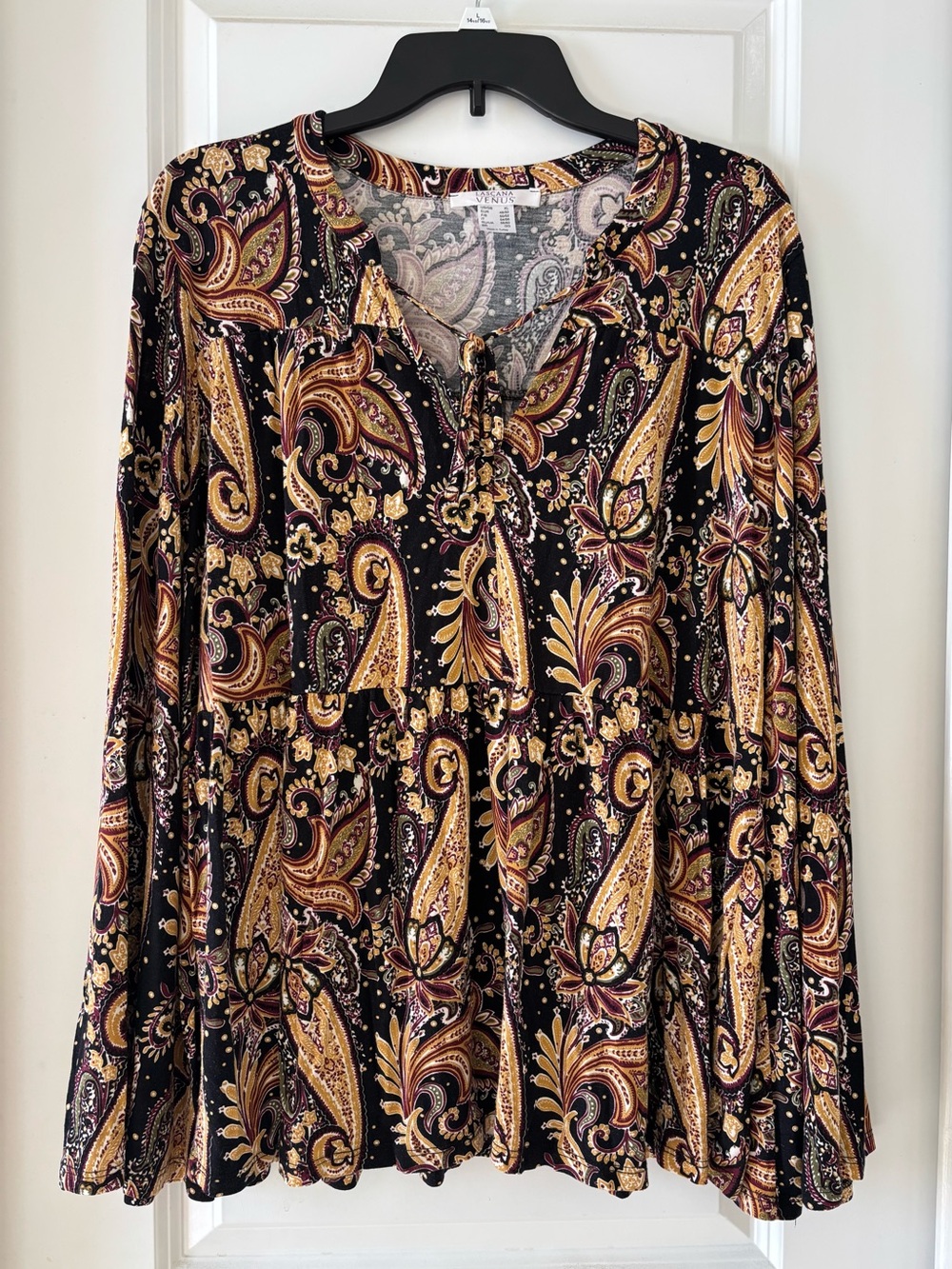Lascana for Venus Black and Rust Gold Paisley Top XL